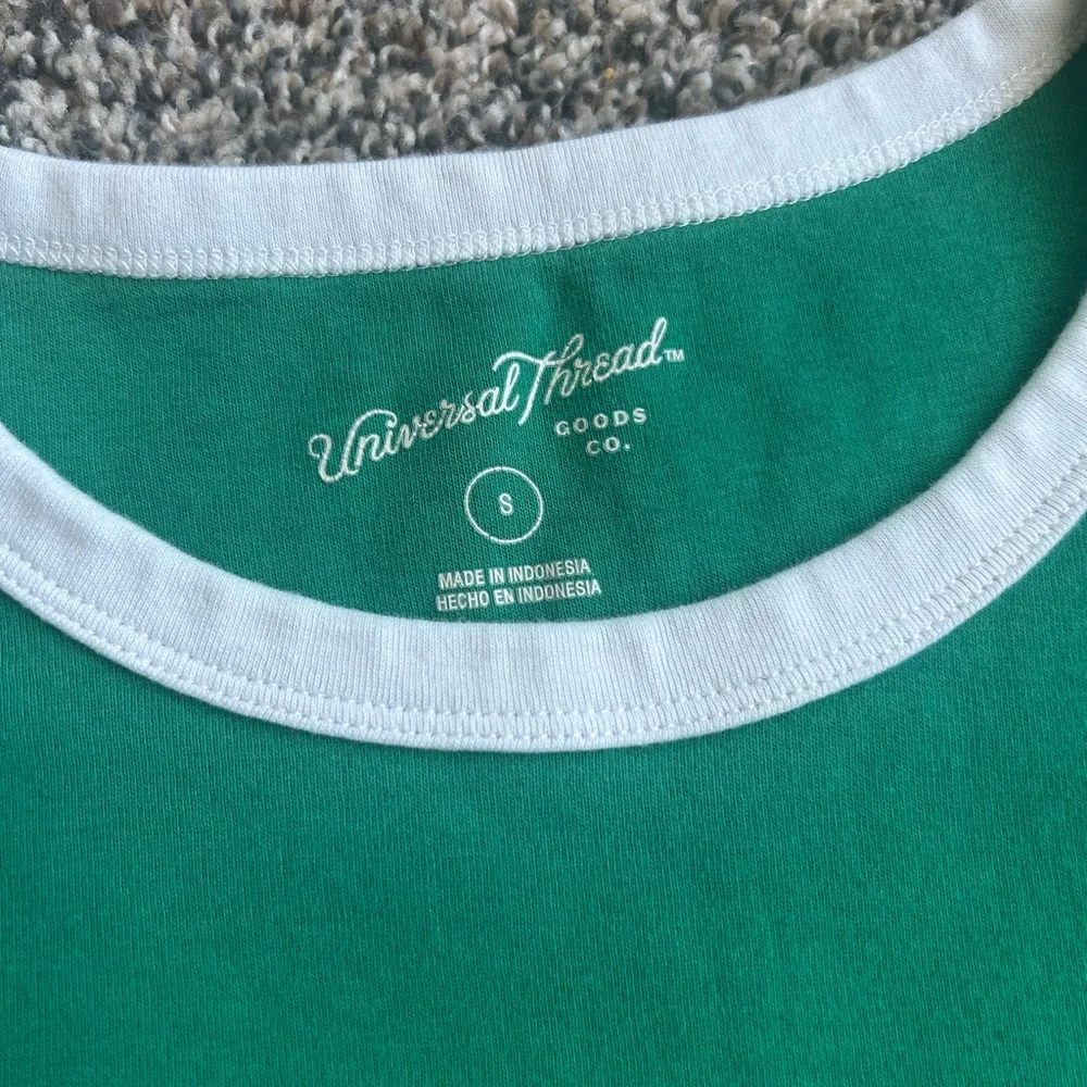 Universal Thread Matching Set - Picture 9 of 9